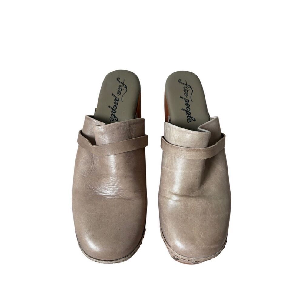 Free People Calabasas Tan Gray Chunky boho clogs Heels Studded - Picture 2 of 9